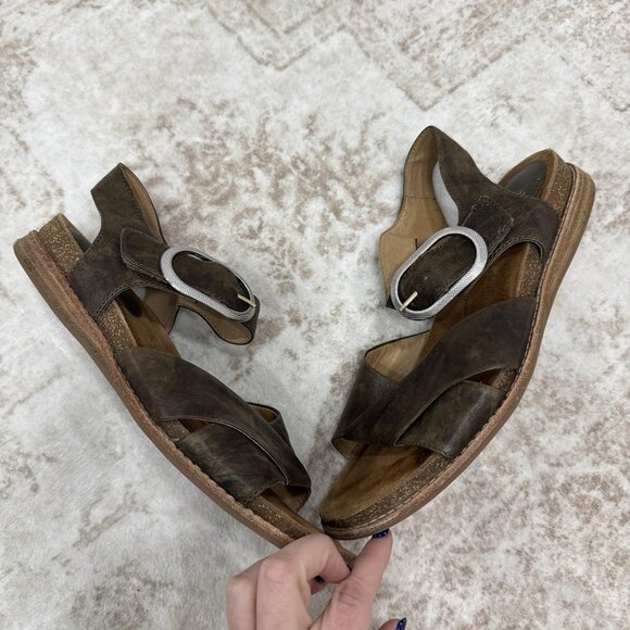 Sofft Shoes Womens Size 10 Brown Leather Sandals Ankle Strap Comfort Cork Wedge - Picture 5 of 13
